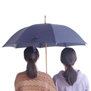 Parapluie de golf droit classique YH sur mesure, écologique, poignée en RPET, 102 cm, tige en fibre de verre noire, tissu pongé 190T - Product Image 6