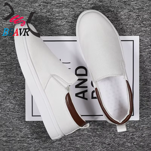 Baskets en toile légères pour hommes grandes tailles, idéales pour l'été, design respirant avec doublure en mesh - Product Image 3