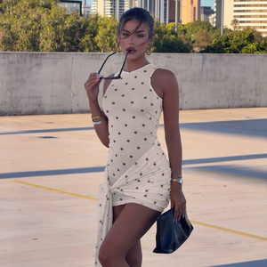Robe mini moulante sexy Y2K à pois pour femme, sans manches, dos nu, à nouer, coupe ajustée, pour club, vente en gros - Product Image 3