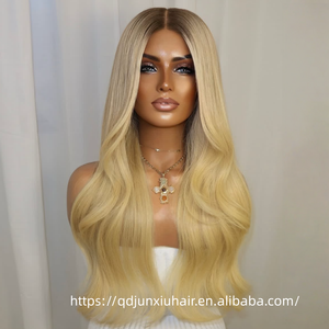 Perruque 13x4 13x6 HD en Cheveux Vierges Européens Longs Blond Doré, Sans Colle, Transparente, Ondulée, Pré-Plumée, avec Mèches pour Femme - Product Image 1
