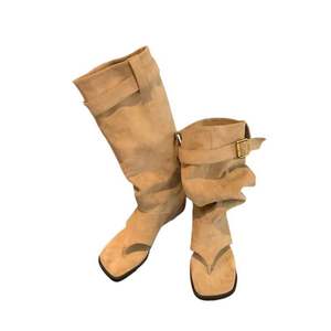 Grape Mom Studiolee Bottes antidérapantes d'été à bout carré sur le genou - Product Image 1