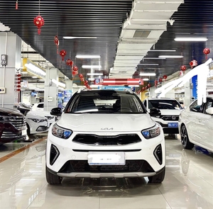 Auto Usado Kia Stonic 2021 1.4L CVT Modelo con Techo Solar <span class=keywords><strong>Blanco</strong></span> - Product Image 2