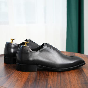 Chaussures en cuir Oxford pour hommes, style nouveau, formelles, pour le quotidien, à bout carré, confortables et multifonctionnelles. - Product Image 4