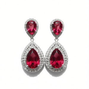 Orecchini Pendenti di Lusso da Donna in Argento 925 con Rubino, a Goccia, con Incastonatura a Griffe, Gioielli da Sposa, Orecchini con Cristallo Rosso - Product Image 1