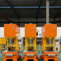 Presses, Presses hydrauliques pour le découpage et le formage des métaux, Capacités allant de 3 à 300 tonnes, Presses à arc