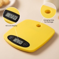 Balance alimentaire de cuisine portable et précise, compacte, avec écran LCD jaune, bouton de réglage, pour la pâtisserie domestique et la préparation de biscuits, avec trou de suspension et rangement intégré.