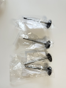 Válvulas de admisión y escape adecuadas para D Mustang 5,0 motor BR3Z6507A BR3Z605A - Product Image 5