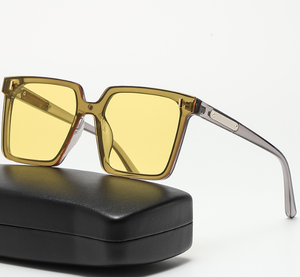 Wholesale Black Luxury Women Sunglasses with Large Frame Slimming Stylish Ultra <strong>Low</strong> UV400 Lenses Sunscreen Outdoor Sun <strong>Glasses</strong> - Product Image 5