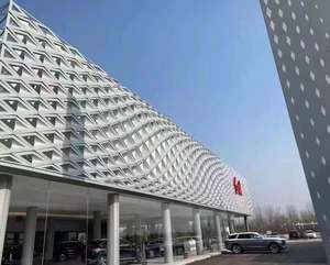 Panneau de revêtement mural perforé CNC en composite bois-plastique ACEBOND avec textures décoratives en bois pour mur extérieur - Product Image 1