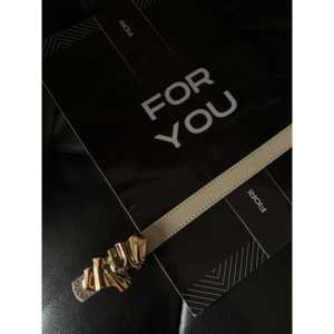 Cinturón de Cuero Genuino Fiori para Mujer, Piel de Vaca, Hebilla Sólida de Estilo Casual, Diseño de Diseñador - Product Image 3