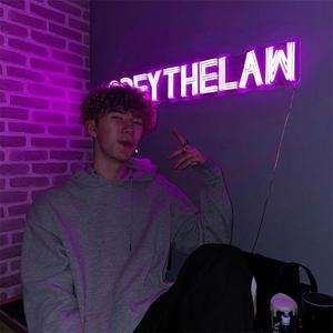 Dropshipping ออกแบบฟรีที่กําหนดเองไฟ LED นีออนชื่อโลโก้ป้ายนีออนที่กําหนดเองการจัดส่งสําหรับห้องนอนวันเกิดบ้าน - Product Image 3