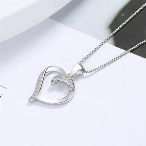 قلادة عصرية رفيعة من الزركون للنساء على شكل قلب فضي خالص قلادة بدلاية على شكل قلب لصديقته هدية عيد الحب - Product Image 4