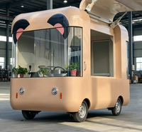 Camion de restauration mobile professionnel à double essieu, résistant à la rouille, avec alimentation intégrée et équipement de cuisine personnalisable, facile à utiliser