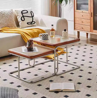 Table basse rétro de luxe médiévale avec verre en acier inoxydable de rotin tissé pour salon pour petit appartement filet rouge