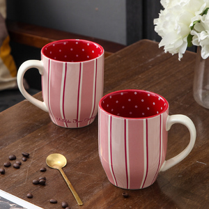 Regalo de Taza de cerámica a rayas artísticas rojas para mamá - Product Image 2