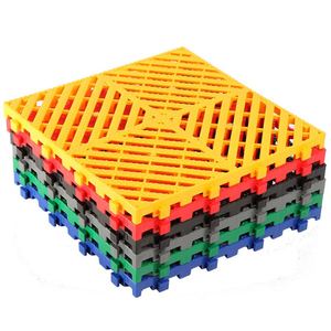Dalles de sol en plastique industriel colorées, résistantes aux chocs et antidérapantes, pour ateliers de détaillage automobile et ateliers. - Product Image 2