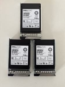 SSD d'entreprise Dell EMC 1,6 To PM1735a 2,5 " U.2 PCIe Gen4 NVMe pour serveurs de stockage et centres de données - Product Image 1