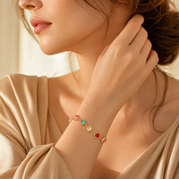 Bracelet en acier inoxydable 316L avec pierre en verre en forme de cœur, options de couleur, maillons dorés, pour femme