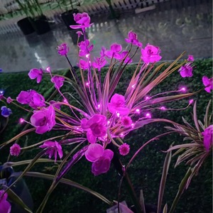 โคมไฟสนามพลังงานแสงอาทิตย์รูปผีเสื้อสีรุ้งเจ็ดสีสำหรับสวนกลางแจ้ง - Product Image 1