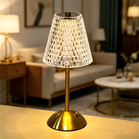 Lampe de table en verre cristal de luxe, base en métal doré, mini lampe de chevet, lampe de bureau, décoration pour la maison et l'hôtel, petite lampe de chevet LED