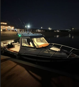 Barco de Pesca de Aluminio Coast Offshore de 6.25m (20 pies), con Cabina de Descanso para Niños, Baño Marino, Capacidad para 5 Personas, Uso Familiar - Product Image 2