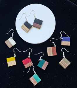 Pendientes Minimalistas de Resina y Madera, Joyería Hecha a Mano, Piezas Ligeras y Elegantes, Regalo Ideal para Mujeres, Adolescentes y Niñas - Product Image 6