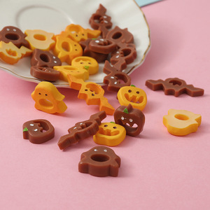 Accesorios de Resina para Halloween Estilo Japonés, Pequeños Galletas, Accesorios de Comida de Juguete DIY, Donuts - Product Image 3