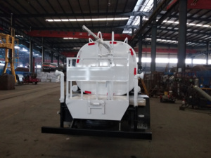 Camion-citerne à eau potable FOTON Aumark 4x2 5000L 5m3 en acier inoxydable - Product Image 2