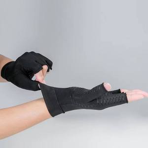 ถุงมือบีบอัดสำหรับโรคข้ออักเสบ ผู้หญิง ผู้ชาย บรรเทาอาการปวดมือ บวม อาการอักเสบในอุโมงค์ข้อมือ แบบไม่มีนิ้ว สำหรับออกกำลังกาย ระบายอากาศได้ดี ช่วยพยุงข้อต่อ - Product Image 5