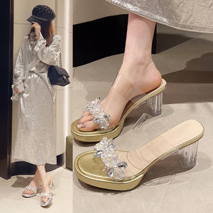 Sandales en cuir véritable multifonctionnelles de style plage américain pour femmes, confortables et durables, couleur vert émeraude - Product Image 3