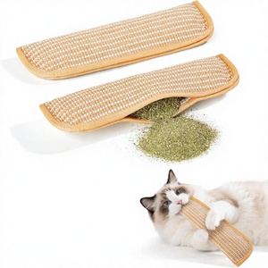 Lot de jouets pour chats en gros – Jouets interactifs à mâcher pour chatons d'intérieur en sisal doux et herbe à chat biologique - Product Image 1