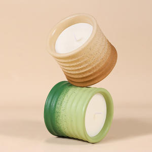 Bougie aromatique naturelle de luxe en gros, nouveau design, haute valeur, boîte en céramique de Noël, pas de commentaires - Product Image 2