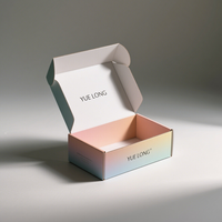 Échantillon gratuit Boîte à vêtements en carton ondulé plié Emballage couleur imprimé personnalisé Boîte en carton d'expédition à chaussures avec logo personnalisé
