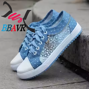Nuevo modelo 2026: Zapatillas de lona transpirables con malla, color liso, diseño hueco, planas, con cordones, ligeras, para estudiantes. - Product Image 1