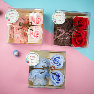 Coffret Cadeau Ours en Tissu Rose Xi You Le 2 avec Savon Floral et Design Transparent pour la Fête des Enseignants - Product Image 2