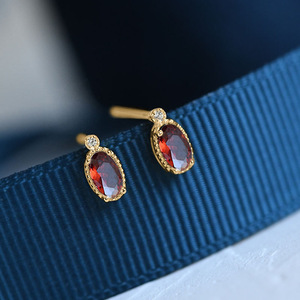 Mini Orecchini a Perno per Donne, Design Minimalista Vintage, Accessori per Orecchie da Indossare Quotidianamente - Product Image 4
