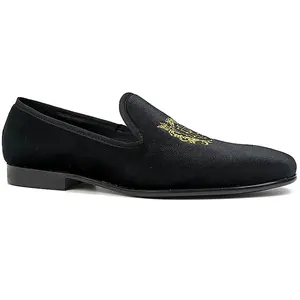 Mannen Roken Schoenen Vintage Fluwelen Borduurwerk Nobele Loafer Schoenen Slip-On Loafer Kwastje Smoking Kleding Dansen Schoen Voor mannen