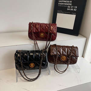 Bolso de hombro de moda para mujer, nuevo diseño de malla con enlaces, estilo nicho - Product Image 1