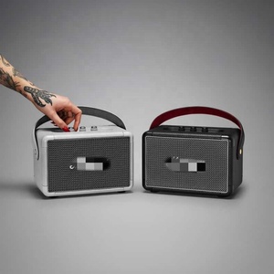 Altavoz Exterior Elegante, Bajos Profundos, 30 Horas de Reproducción, Resistente al Polvo y al Agua, 3 Opciones de Color - Product Image 4