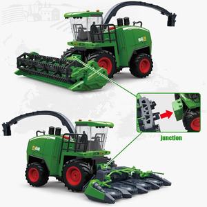 Tracteur <span class=keywords><strong>moissonneuse</strong></span>-<span class=keywords><strong>batteuse</strong></span> télécommandé 2 en 1 <span class=keywords><strong>Jouet</strong></span> 2.4Ghz 1/24 Scale 6CH 3602 Pulvérisation RC Farm Harvester Truck For Gifts - Product Image 2