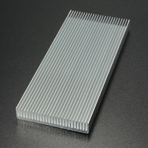 Dissipateur thermique en profilé d'aluminium 100x41x8mm à montage en surface pour circuits intégrés LED et transistors - Product Image 2