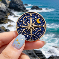 Nouveaux Pins de revers à paillettes tendance en gros, Badges métalliques en forme de cœur sur le thème de l'espace céleste, Pins personnalisés en émail dur ou souple, Galaxie Or/Argent