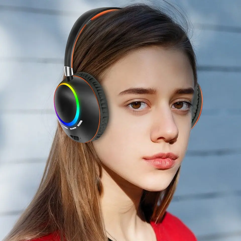 AKZ-K55ค่าใช้จ่ายสเตอริโอหูฟังเล่นเกมหูฟังที่มีสีสันแฟชั่นหูฟังไร้สาย