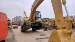 ماكينة قط مستعملة CAT20D مع cat304 CAT310 حفارة قط يابانية أصلية مستعملة للبيع - Product Image 4