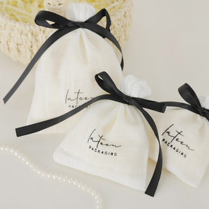 Sacs cadeaux personnalisés à cordon en toile de coton recyclé, pochettes à bijoux avec logo imprimé - Product Image 4