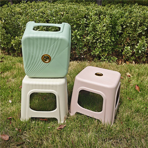 Taburete Cuadrado de Plástico de 60 cm, Silla de Jardín Minimalista de Polipropileno para Niños, Uso en Exteriores - Product Image 2
