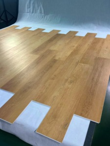 Suelo SPC de Alta Calidad, Diseño Moderno, Textura de Madera, Impermeable, 8 mm de Grosor, Anti-Rayones, Instalación con Sistema de Clic, Gran Venta - Product Image 2