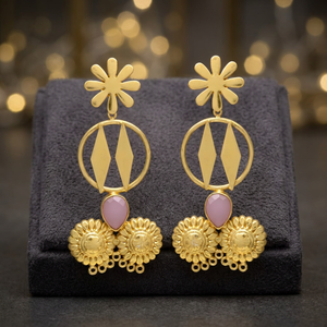 Nouvelles boucles d'oreilles pendantes longues plaquées or avec fleurs, design géométrique, pierre précieuse Chalcédoine rose, boucles d'oreilles ethniques pour mariage - Product Image 2