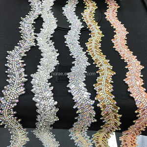 TR038 Nouveaux accessoires vestimentaires faits à la main, motif en strass de <span class=keywords><strong>pierre</strong></span> de cristal colorée, technique de pose à chaud foncée, <span class=keywords><strong>pierre</strong></span> pour chaussures - Product Image 4