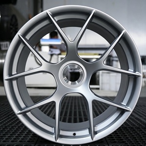 Ruedas Forjadas Personalizadas, Ruedas Monobloque Ligeras para <span class=keywords><strong>Porsche</strong></span> 911 GT3 RS 992 Turbo S <span class=keywords><strong>GTS</strong></span> 718 Cayman Cayenne <span class=keywords><strong>Carrera</strong></span> - Product Image 1
